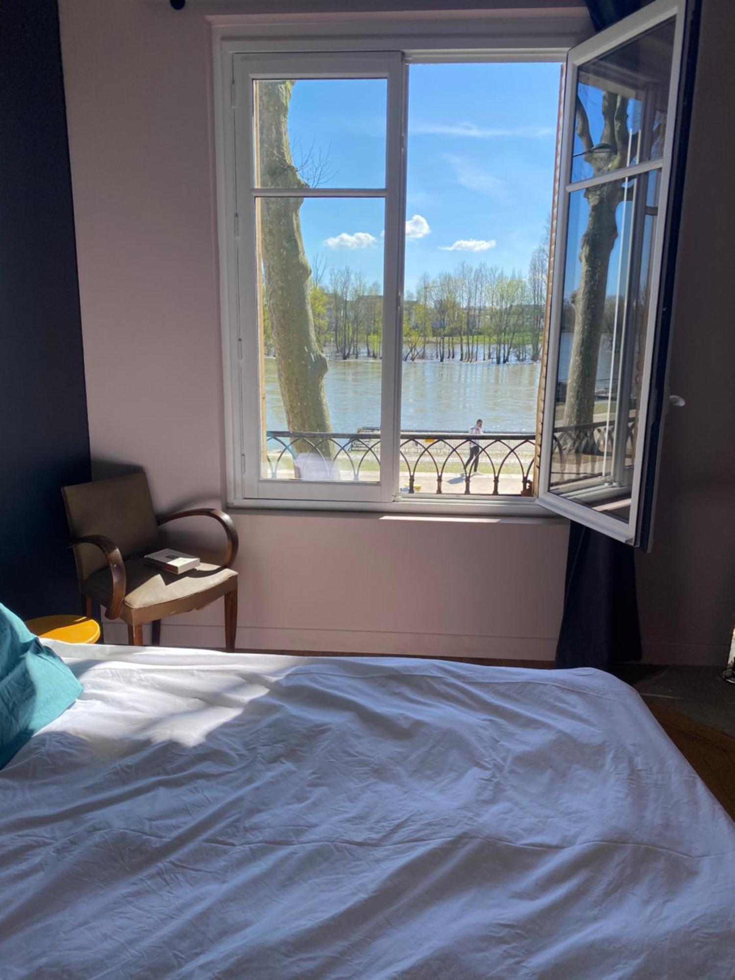 Balcon Vue Loire Parking A 50M Apartment Орлеан Екстериор снимка